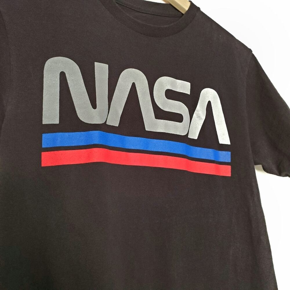 Fifth Sun | NASA Graphic Tee - Picture 2 of 5